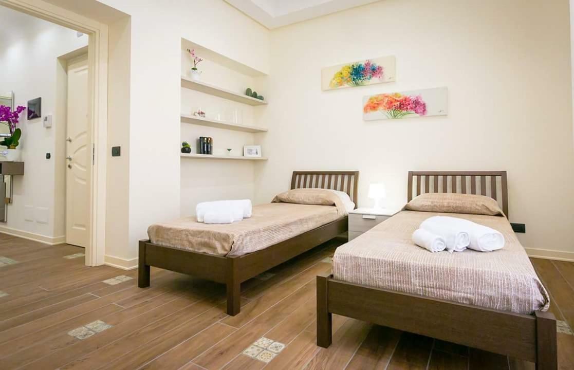 Le Suite Del Corso เชฟาลู ภายนอก รูปภาพ