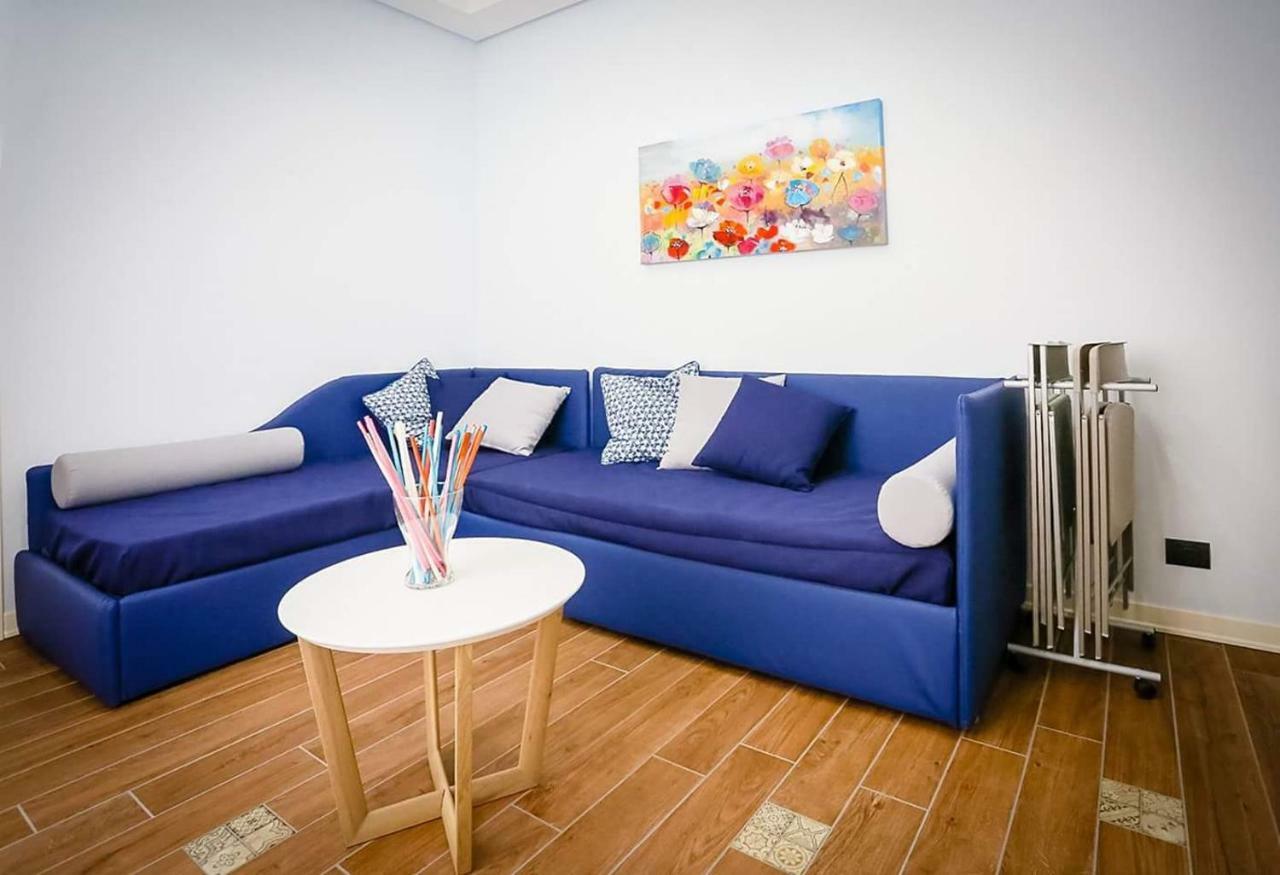 Le Suite Del Corso เชฟาลู ภายนอก รูปภาพ