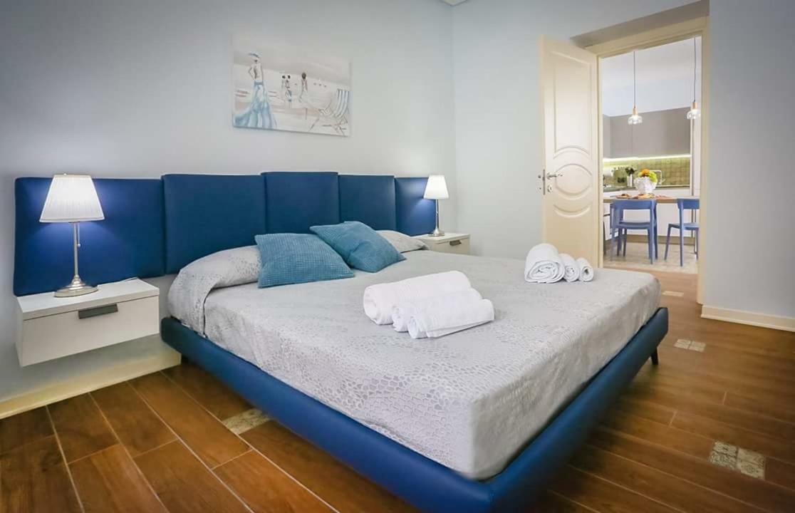 Le Suite Del Corso เชฟาลู ภายนอก รูปภาพ