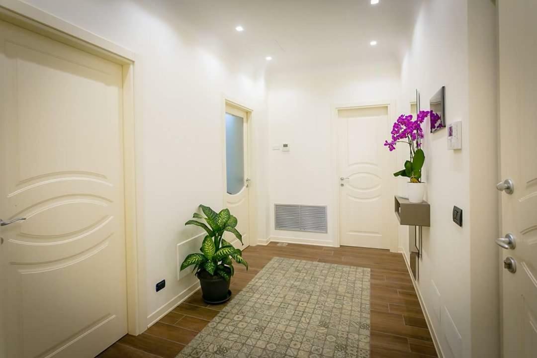Le Suite Del Corso เชฟาลู ภายนอก รูปภาพ